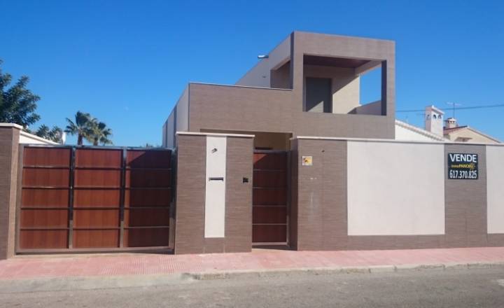 Villa - New Build - Torrevieja - Torreta/ URBANIZACIONES/ PLAYA