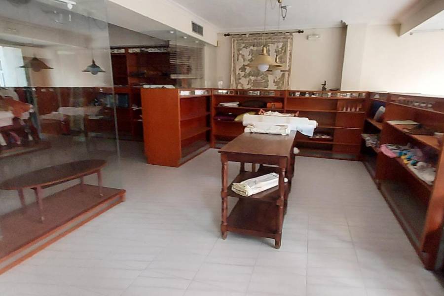 Återförsäljning / Strand - I - Almoradi - Almoradi Center