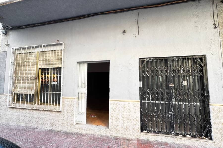 Beach/Resale - Commercial - Torrevieja - Playa Los Locos