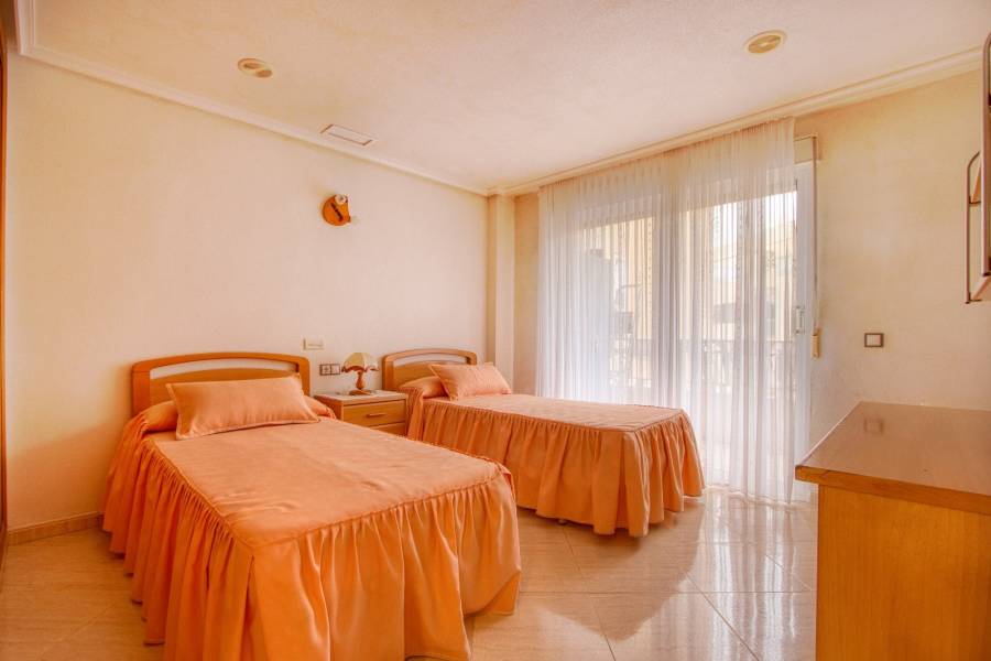 Beach/Resale - Apartment - Torrevieja - Playa del Cura