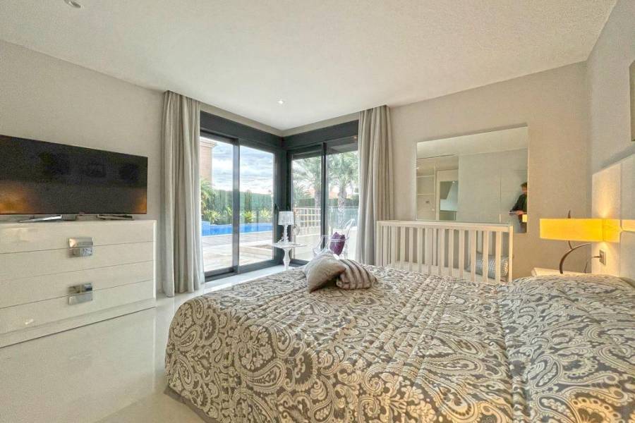 Återförsäljning / Strand - V - Torrevieja - Mar azul