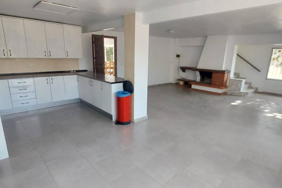 Återförsäljning / Strand - h - Peña las aguilas - Peña de Las Águilas