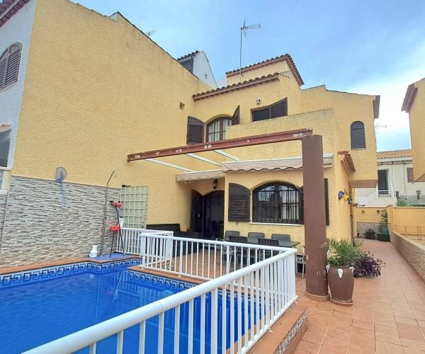 Einfamilienhaus - Weiterverkauf / Strand - Torrevieja - Torrevieja