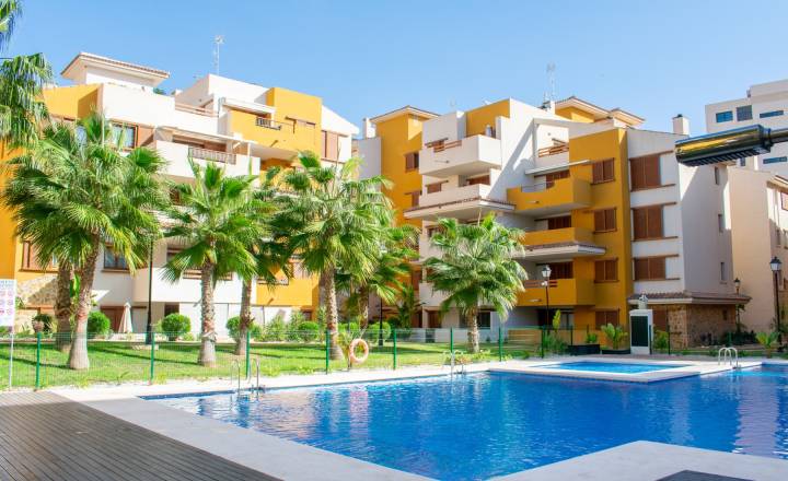 Apartment - Пляж / Перепродажа - Torrevieja - Punta Prima