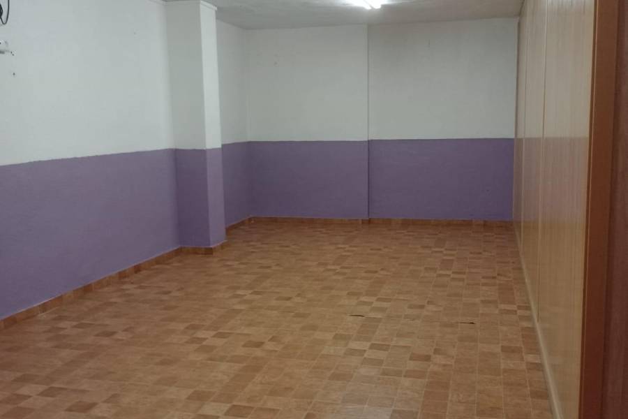 Playa/Reventa - c - Elche - Plaza Crevillente-Juzgados