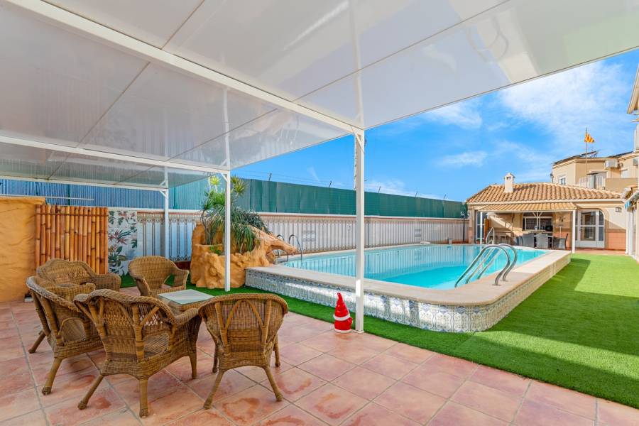 Återförsäljning / Strand - Enfamiljshus - Torrevieja