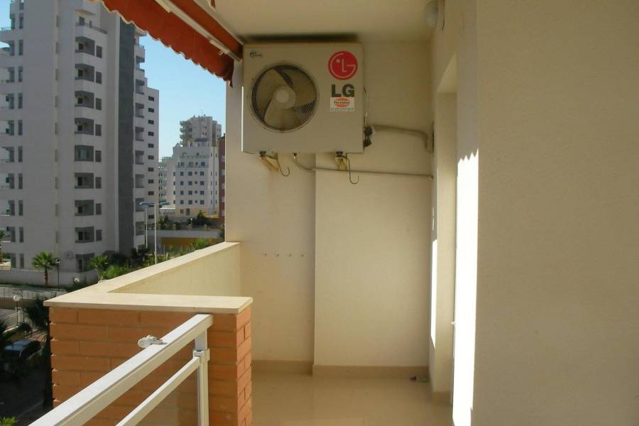 Återförsäljning / Strand - A - Guardamar del Segura - Puerto Deportivo