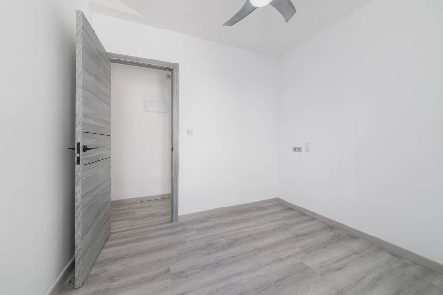 Пляж / Перепродажа - Apartment - Torrevieja - Center