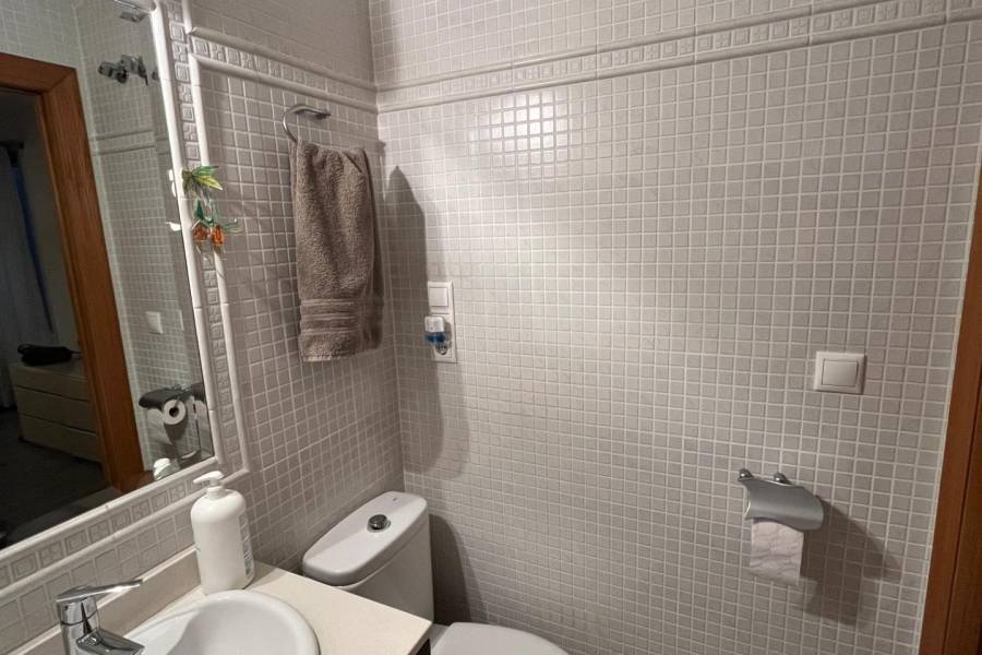 Återförsäljning / Strand - F - Novelda - CENTRO