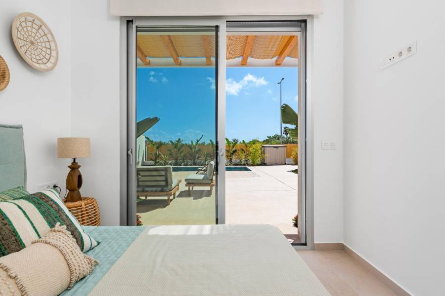 Återförsäljning / Strand - V - Benijófar