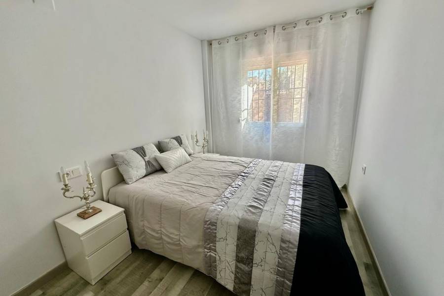 Weiterverkauf / Strand - Townhouse - Torrevieja - Center