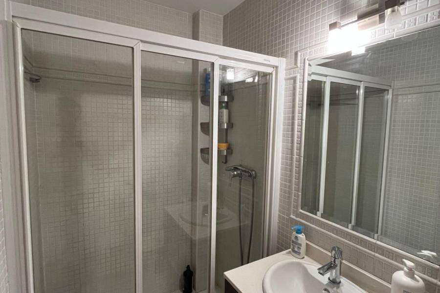 Återförsäljning / Strand - F - Novelda - CENTRO