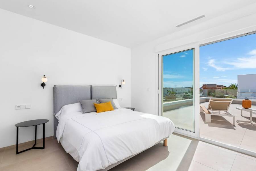 Återförsäljning / Strand - V - Los Montesinos - Costa blanca sur