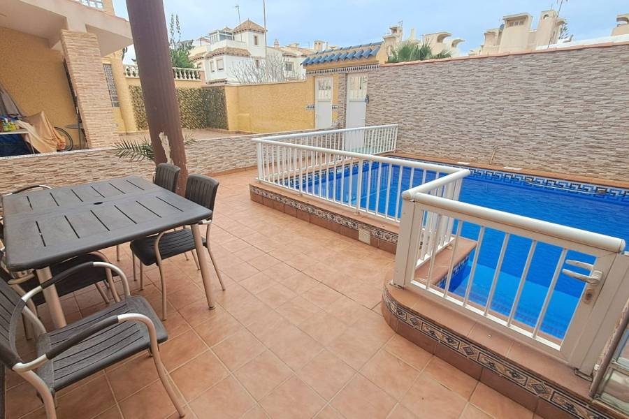 Weiterverkauf / Strand - Einfamilienhaus - Torrevieja