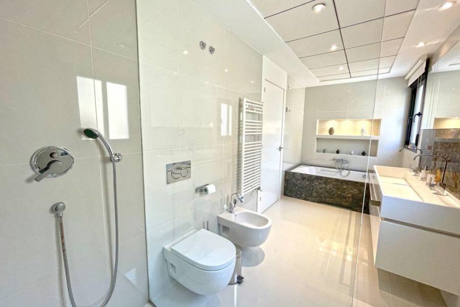 Återförsäljning / Strand - V - Torrevieja - Mar azul