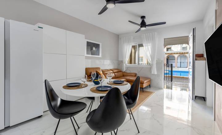 Apartment - Пляж / Перепродажа - Torrevieja - Torrevieja