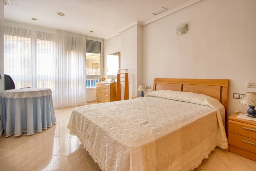 Beach/Resale - Apartment - Torrevieja - Playa del Cura