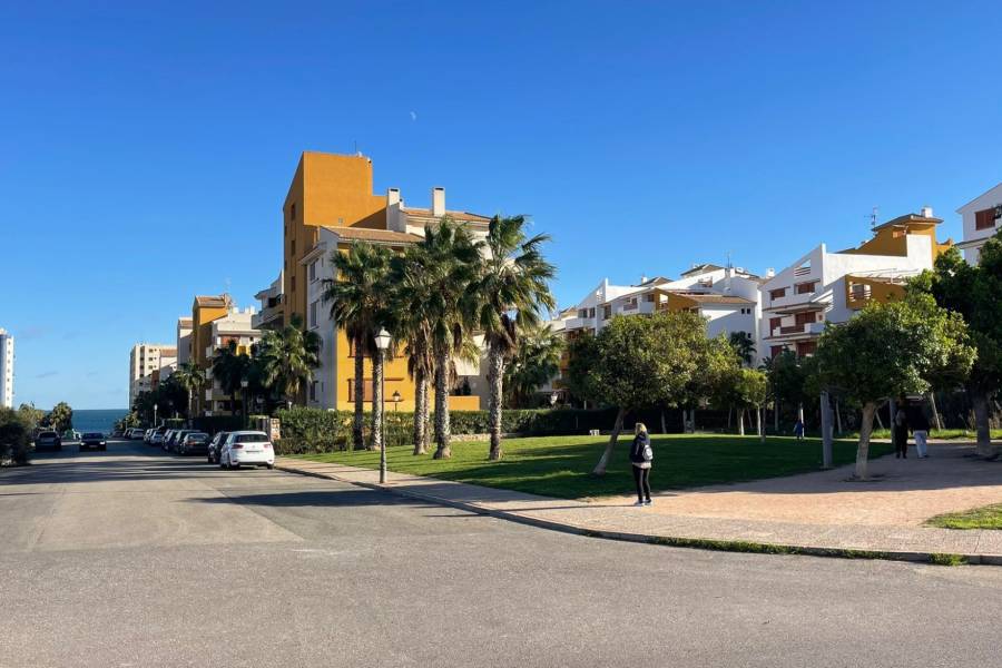 Пляж / Перепродажа - Townhouse - Torrevieja - Punta Prima