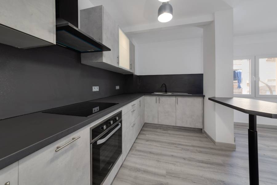 Пляж / Перепродажа - Apartment - Torrevieja - Center