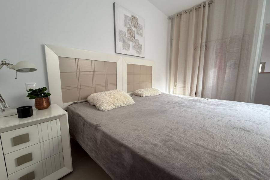 Пляж / Перепродажа - Townhouse - Torrevieja - Punta Prima