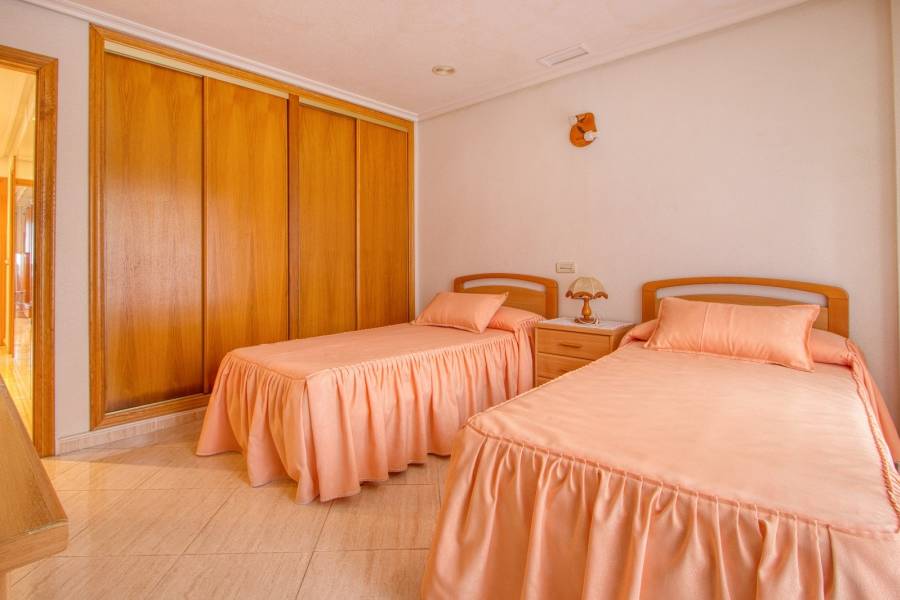 Beach/Resale - Apartment - Torrevieja - Playa del Cura