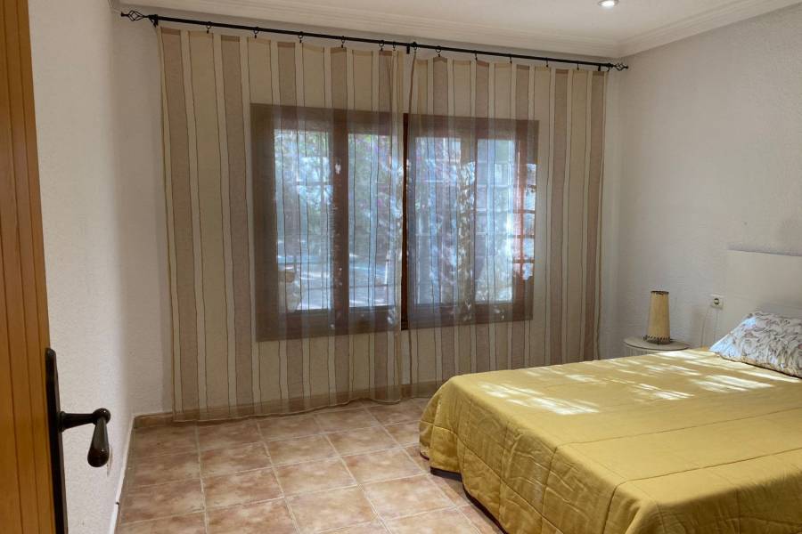 Beach/Resale - Villa - Elche - Las Bayas