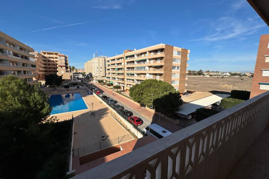 Пляж / Перепродажа - Apartment - Torrevieja - Punta Prima