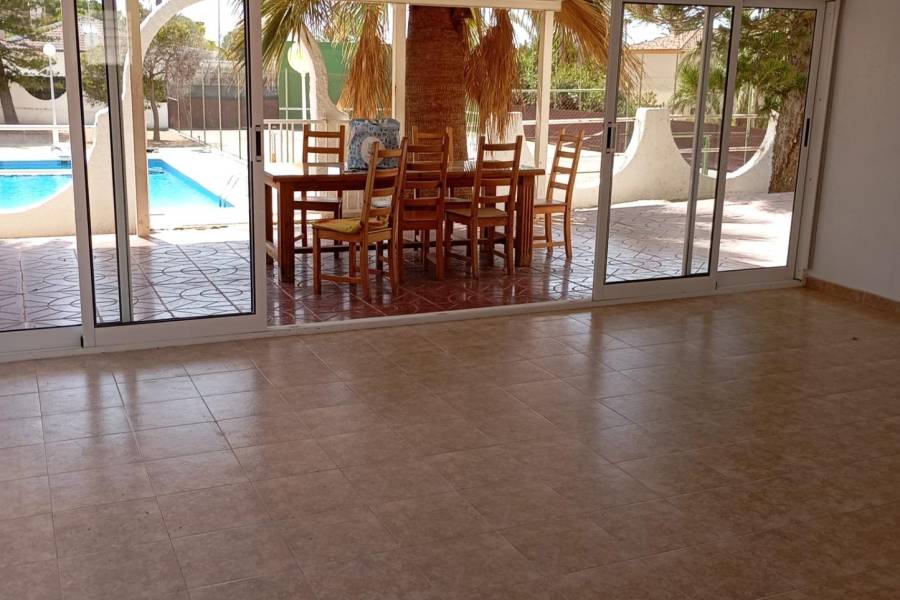 Återförsäljning / Strand - h - Peña las aguilas - Peña de Las Águilas