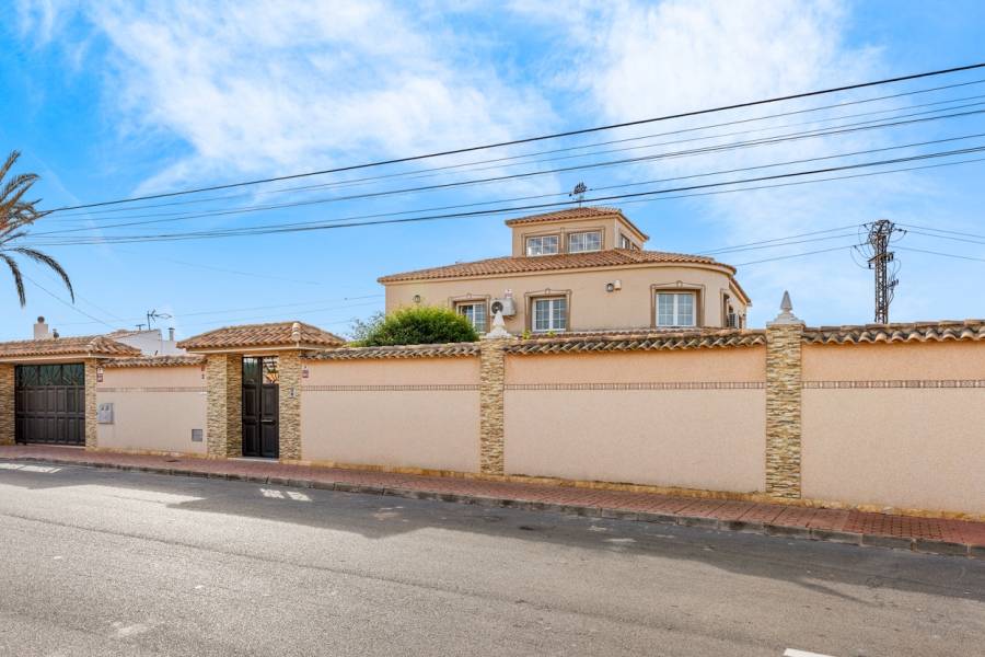 Weiterverkauf / Strand - Einfamilienhaus - Torrevieja