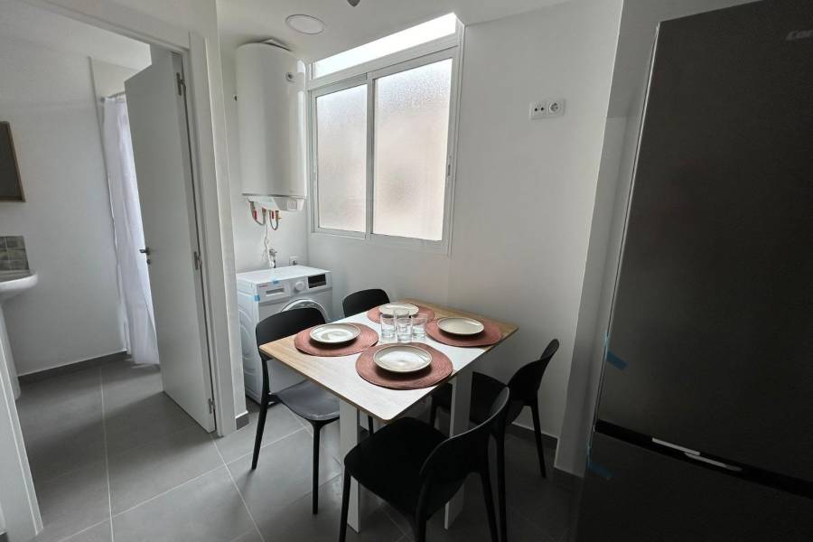 Beach/Resale - F - Elche - Plaza Barcelona