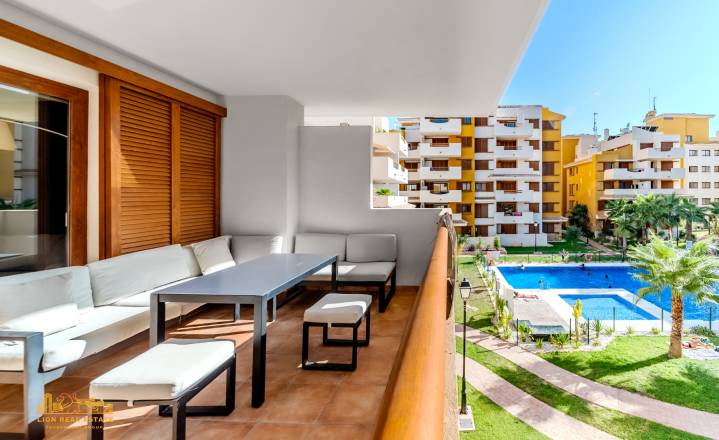 Apartment - Пляж / Перепродажа - Torrevieja - Punta Prima