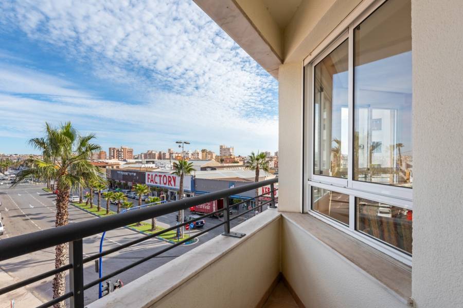 Пляж / Перепродажа - Apartment - Torrevieja - Center