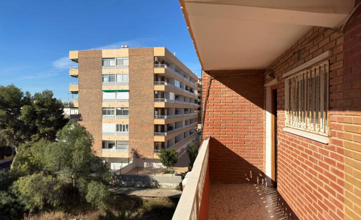 Apartment - Пляж / Перепродажа - Torrevieja - Punta Prima