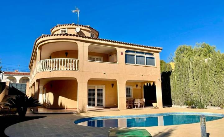 Villa - Beach/Resale - Torrevieja - Los Balcones