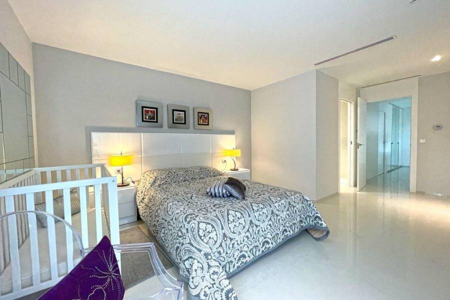 Återförsäljning / Strand - V - Torrevieja - Mar azul