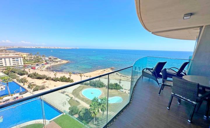 Apartment - Пляж / Перепродажа - Torrevieja - Punta Prima