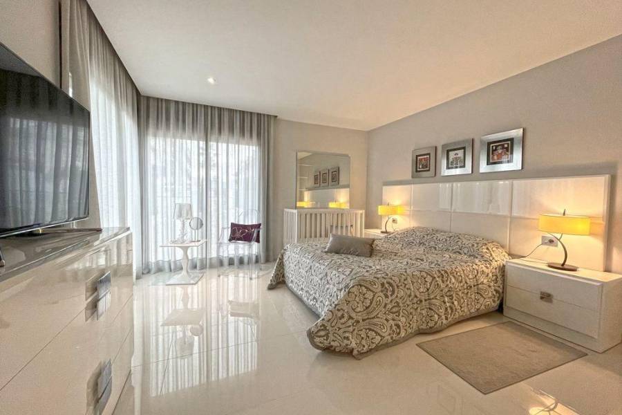 Återförsäljning / Strand - V - Torrevieja - Mar azul