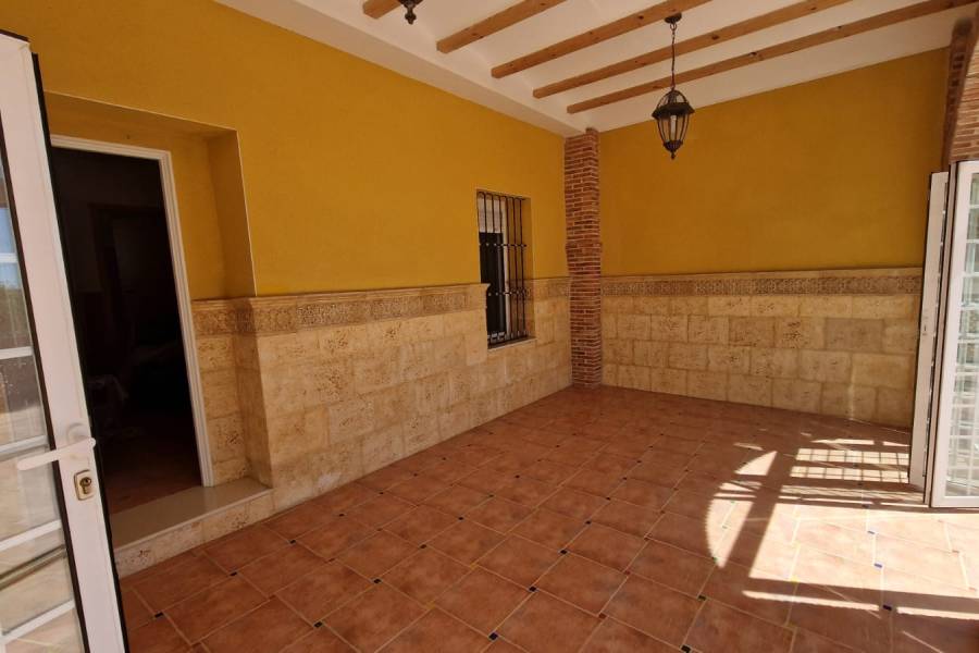 Playa/Reventa - Country House - Elche