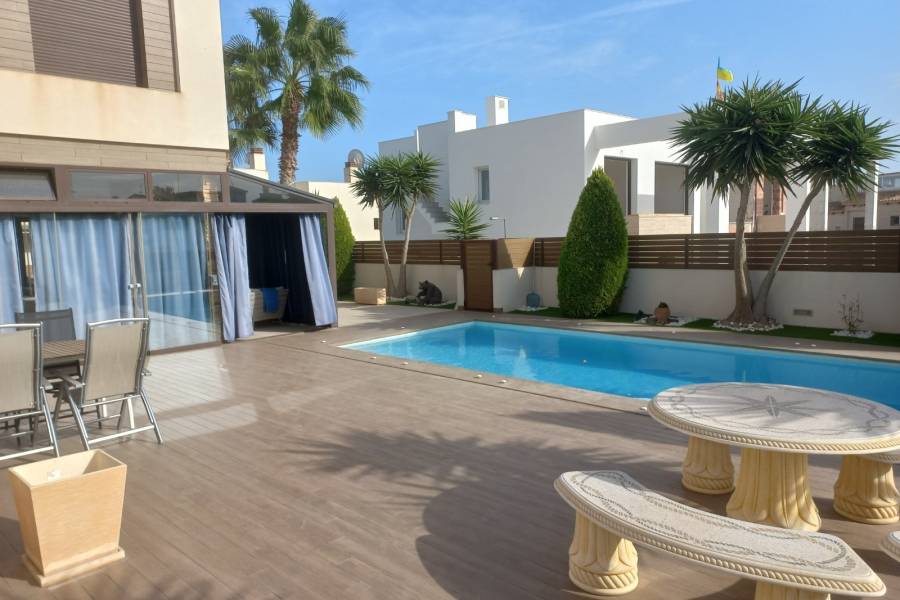 Beach/Resale - Villa - Torrevieja - Aguas Nuevas