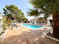 Beach/Resale - Villa - Torrevieja - Los Balcones