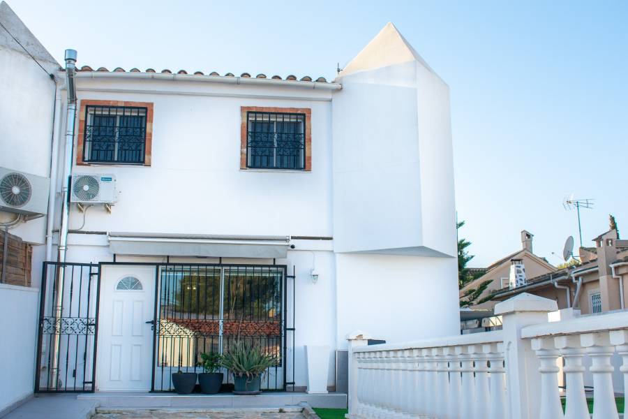 Beach/Resale - Villa - Torrevieja - Los Balcones