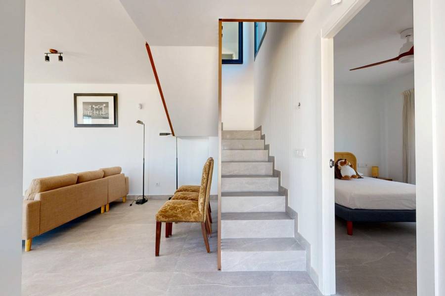 Återförsäljning / Strand - V - Polop