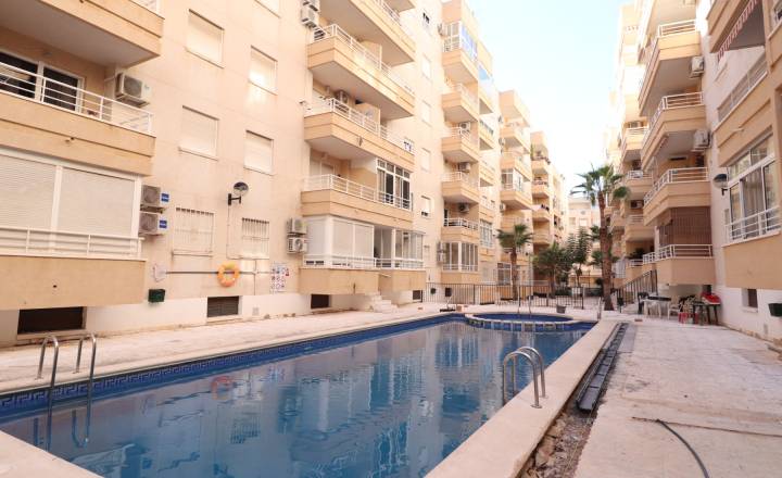 Apartment - Weiterverkauf / Strand - Torrevieja - Torrevieja