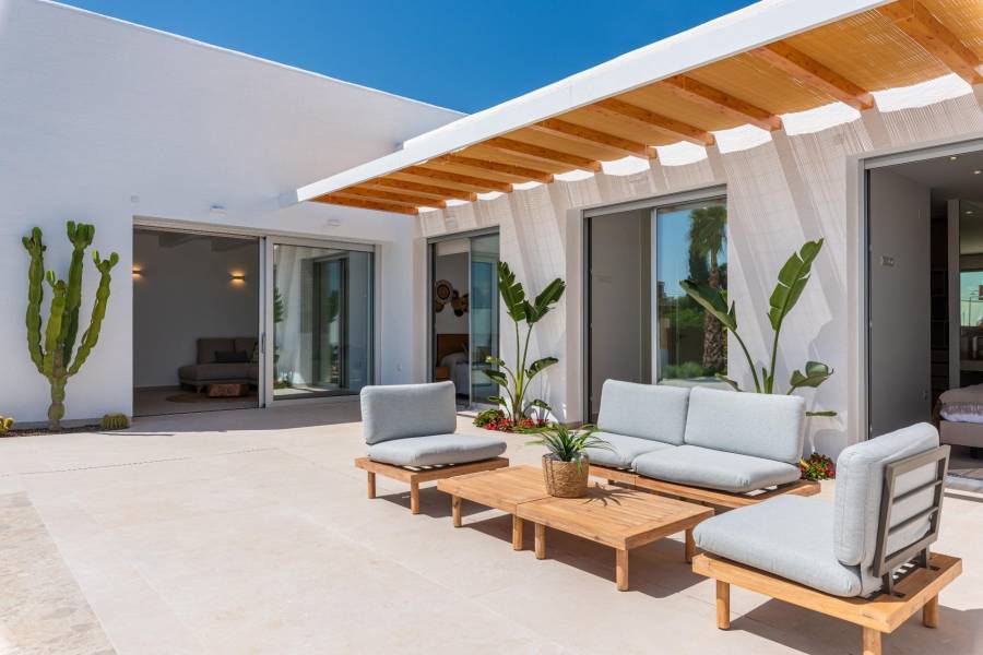 Återförsäljning / Strand - V - Benijófar