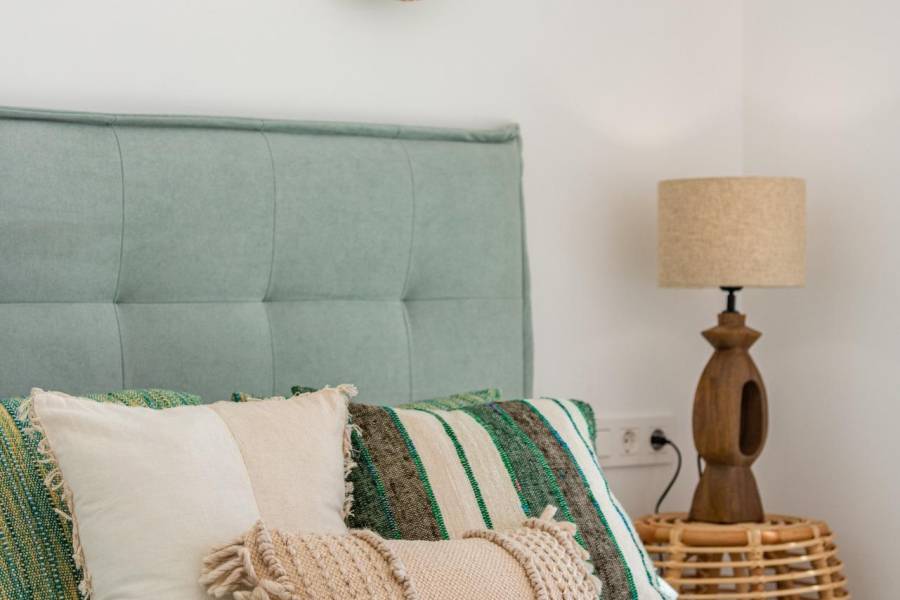 Återförsäljning / Strand - V - Benijófar