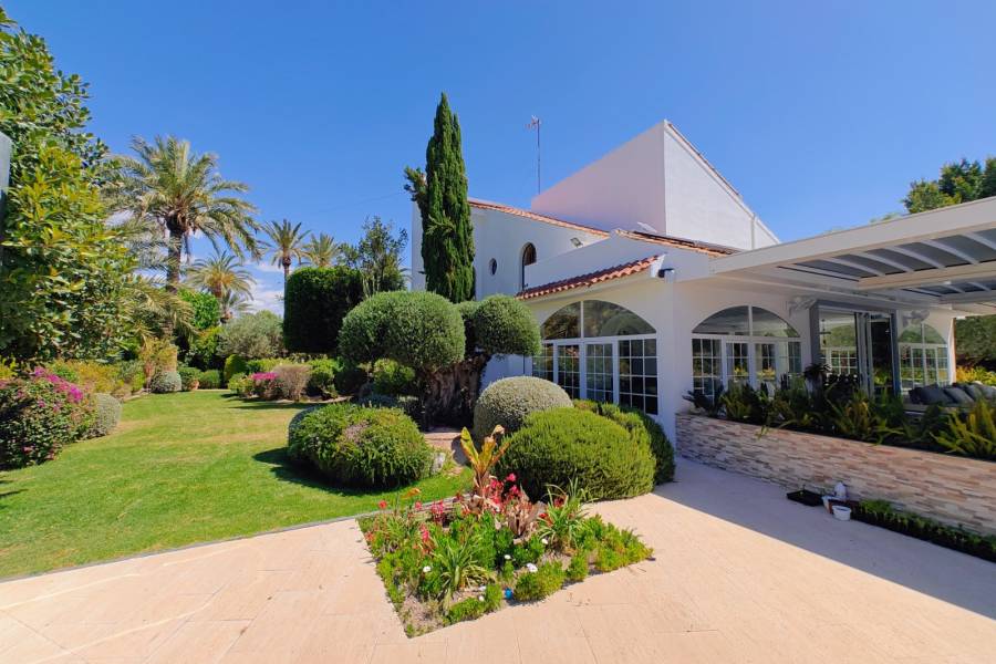 Beach/Resale - Villa - Elche