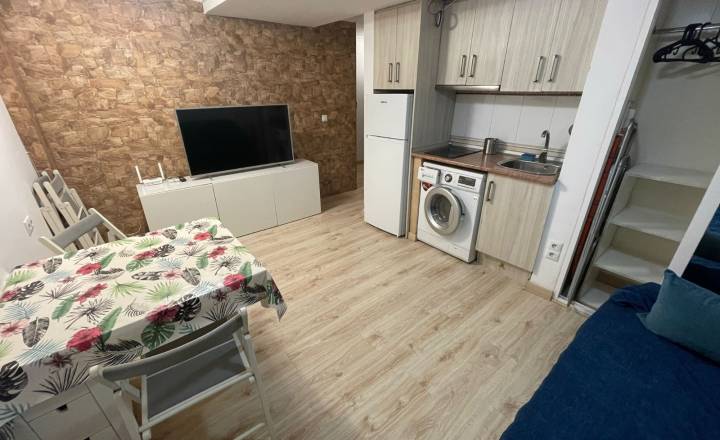 Apartment - Пляж / Перепродажа - Torrevieja - Center