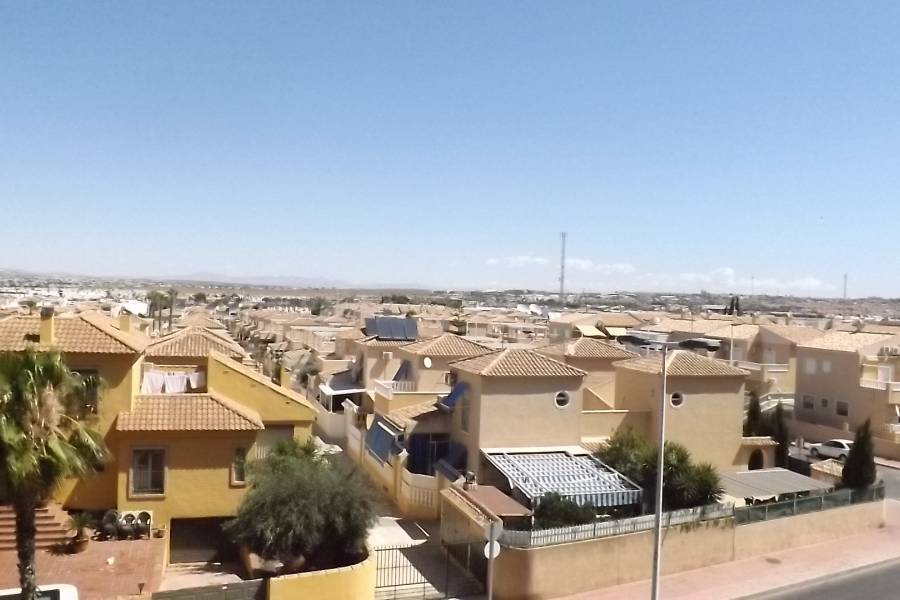 Återförsäljning - Lägenhet - Torrevieja - Pueblo 