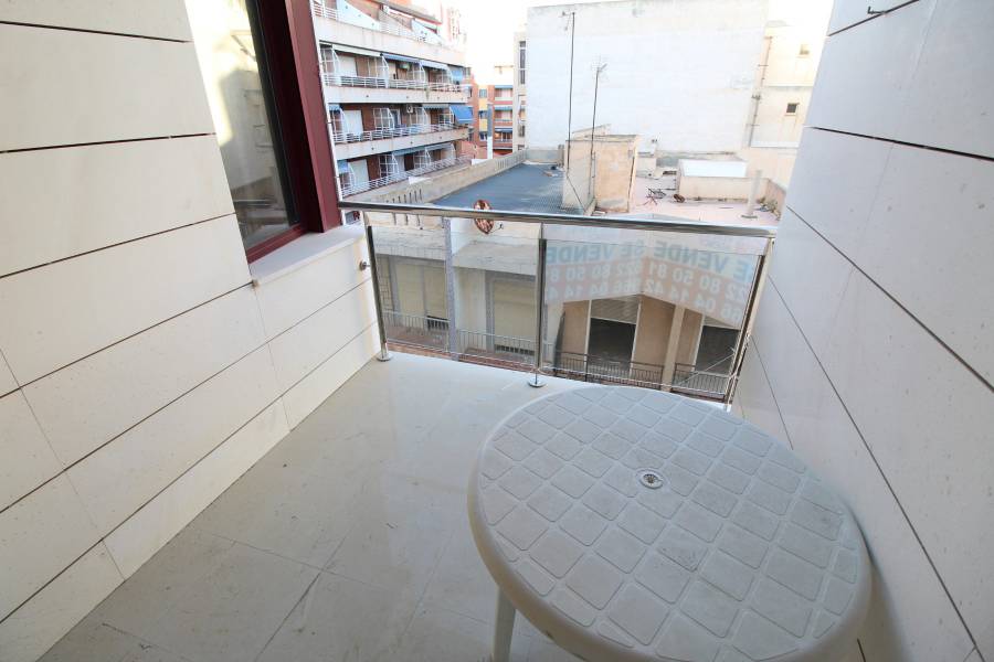 Återförsäljning - Lägenhet - Torrevieja - PLAYA DE LOS LOCOS 