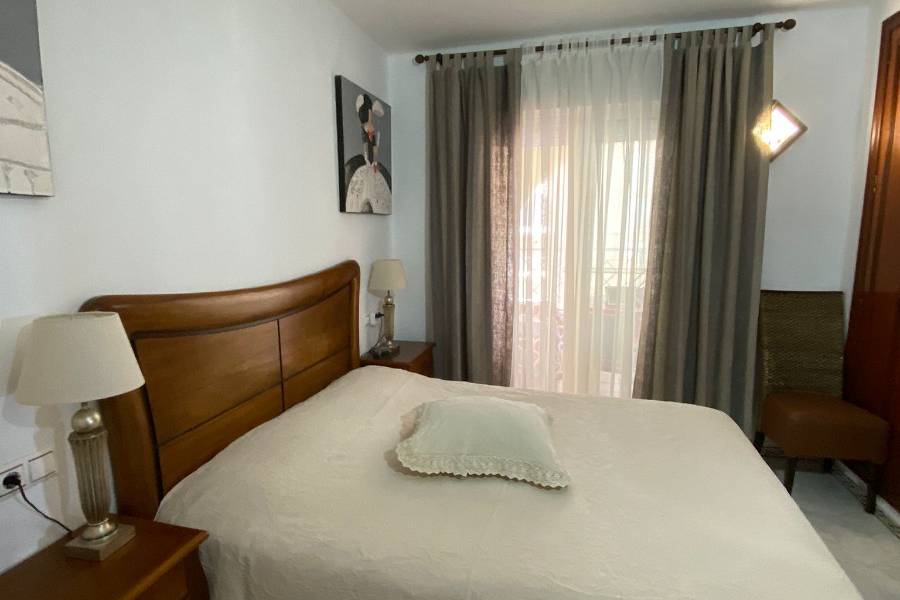 Resale - Apartament - Torrevieja - PLAYA DE LOS LOCOS 